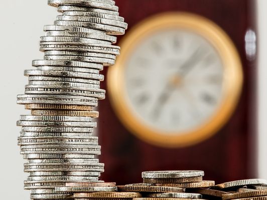 How to Save Money Fast on a Low Income? (28 Best Ways)